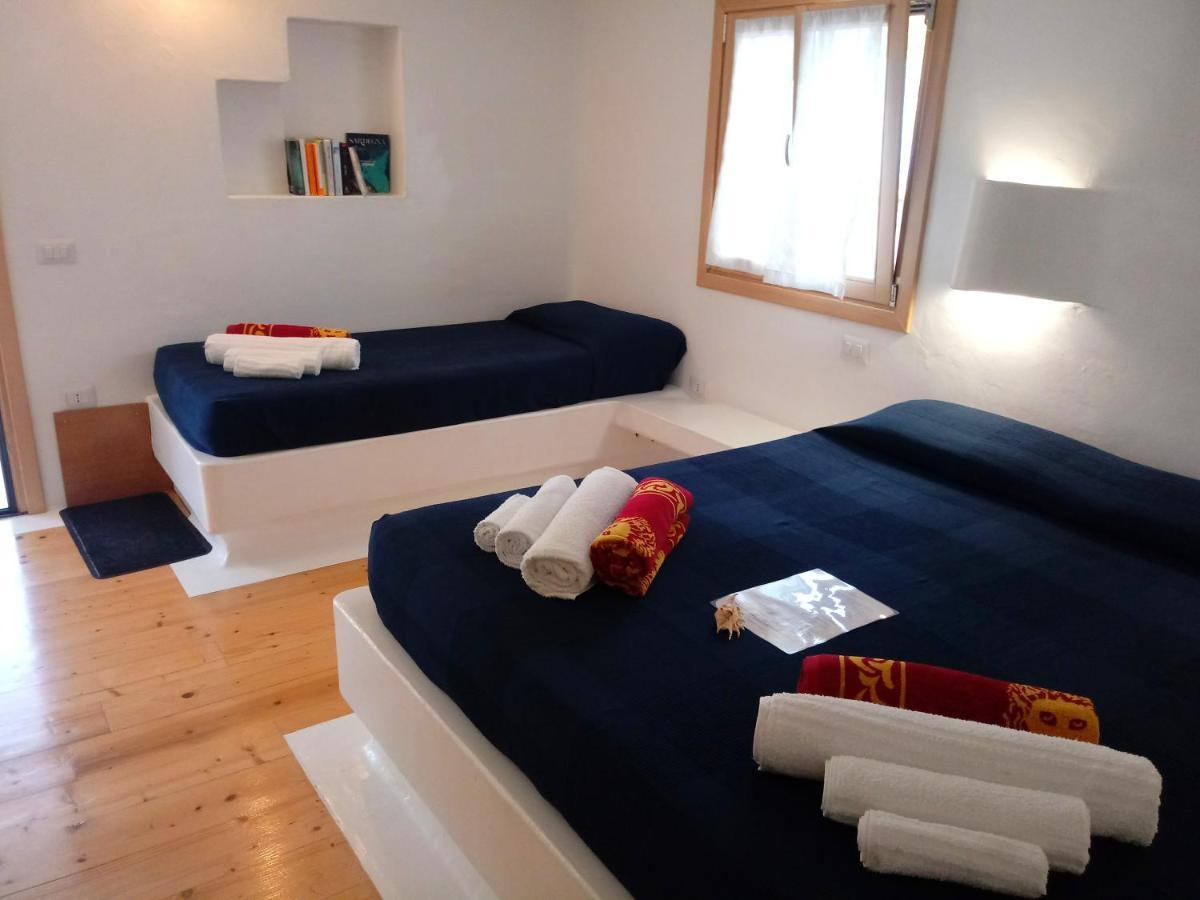 Bed and Breakfast Casa Namaste Porto Columbu - Perd'E Sali Esterno foto