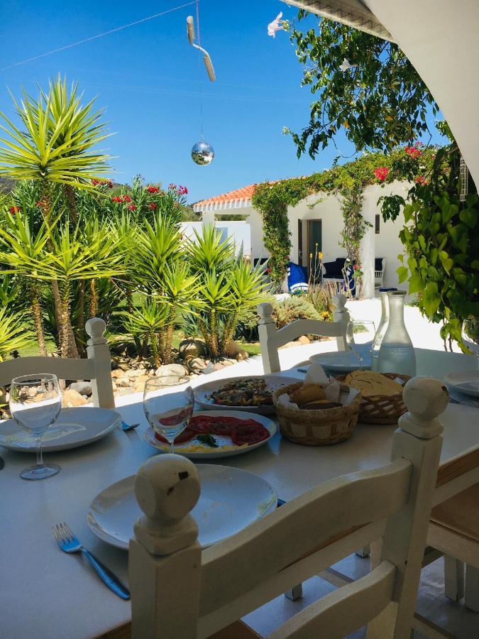 Bed and Breakfast Casa Namaste Porto Columbu - Perd'E Sali Esterno foto